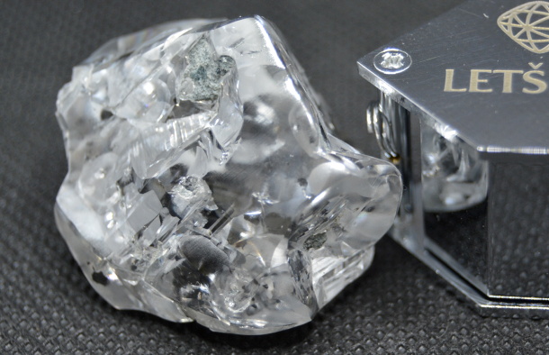 Gem Diamonds shows a 212.91 carat stone recovered in September.
