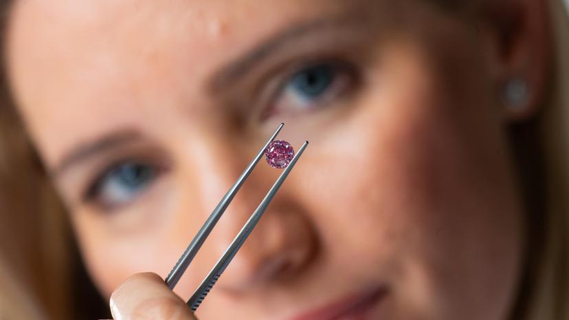 Rio Tinto buys back famed Argyle pink and red diamonds