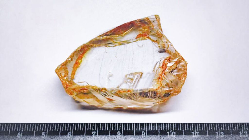 Alrosa Rough diamond weighing 390.7 carats